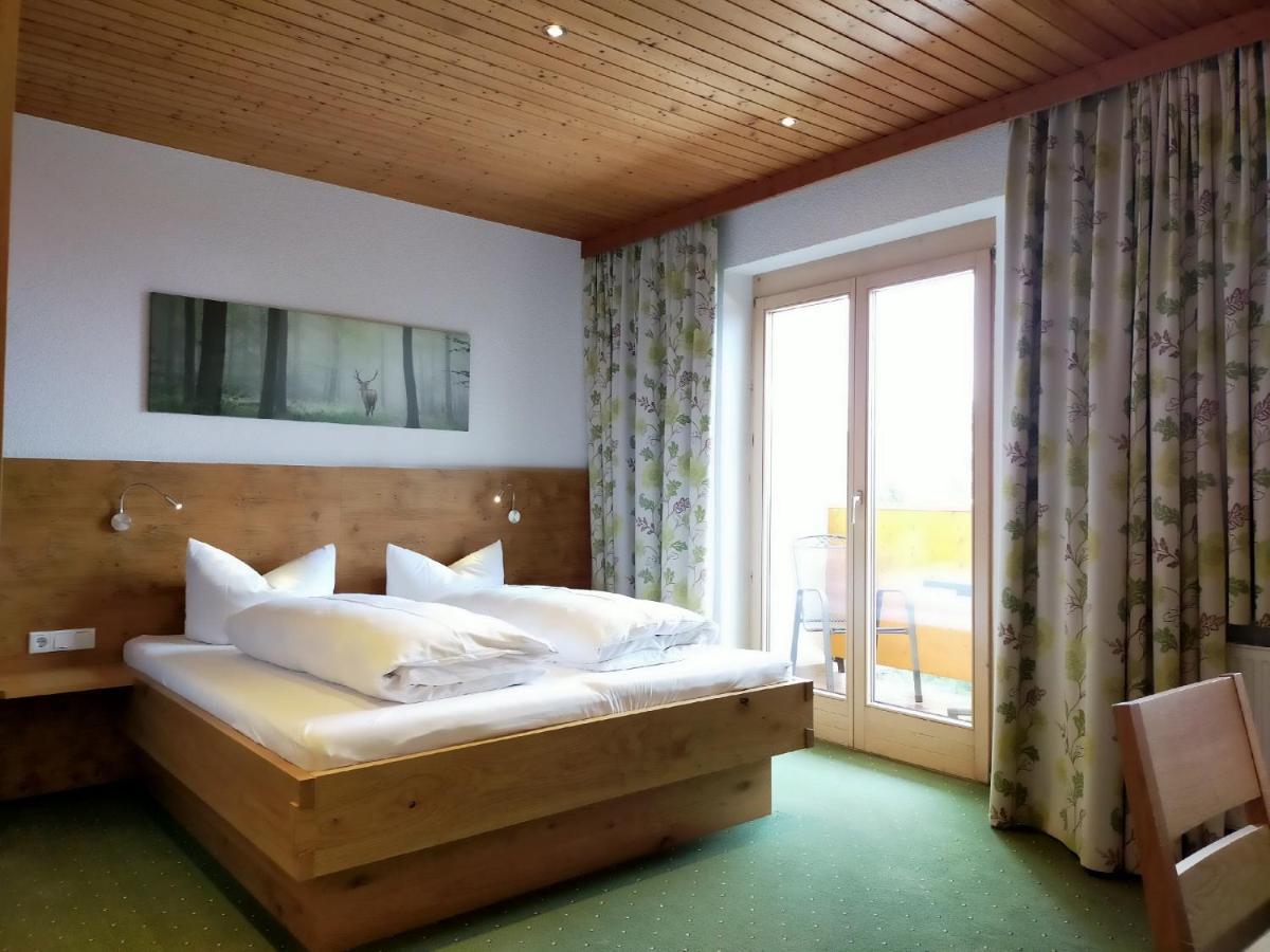 Pension Edelweiss Damuels Esterno foto