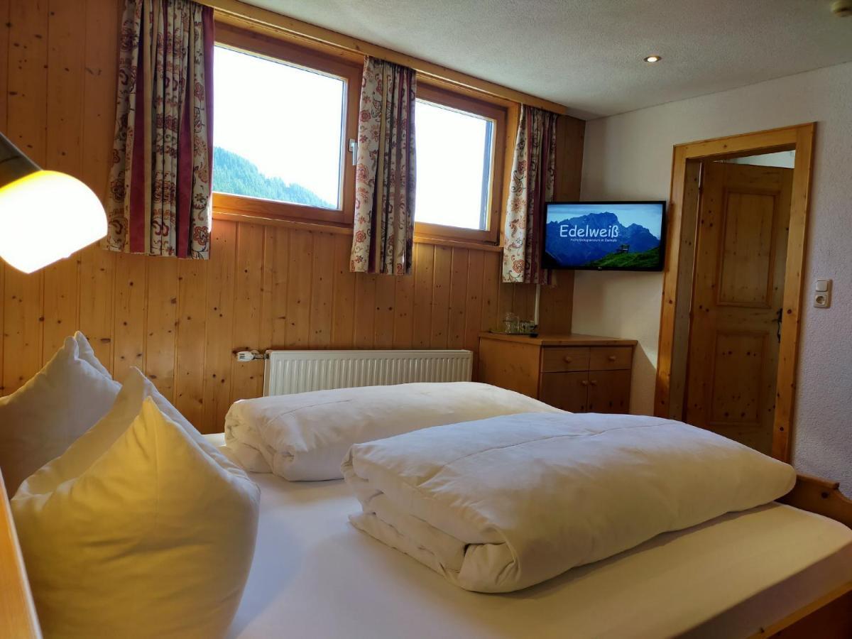 Pension Edelweiss Damuels Esterno foto
